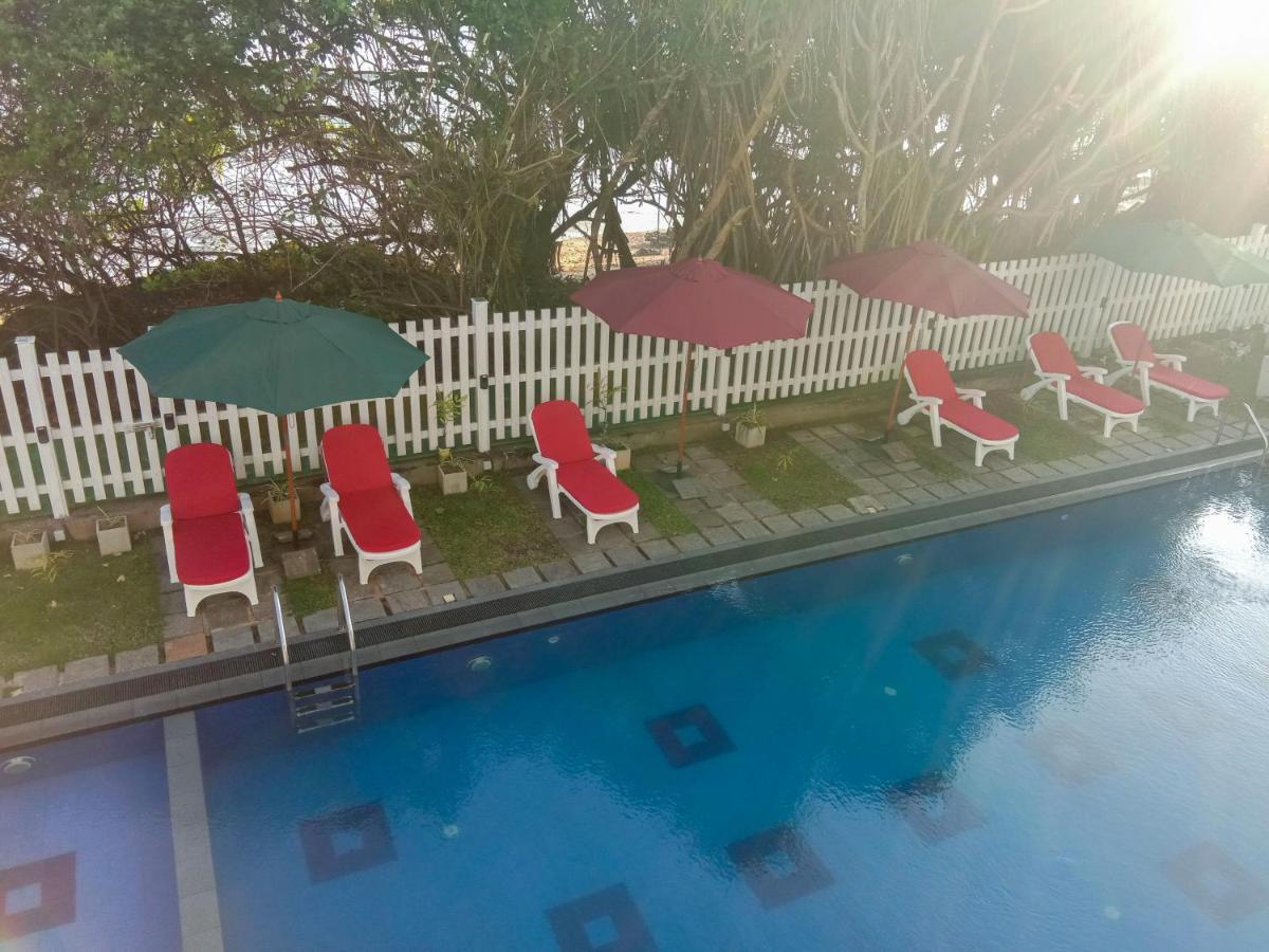 Ara Beach Resort Мирисса Экстерьер фото